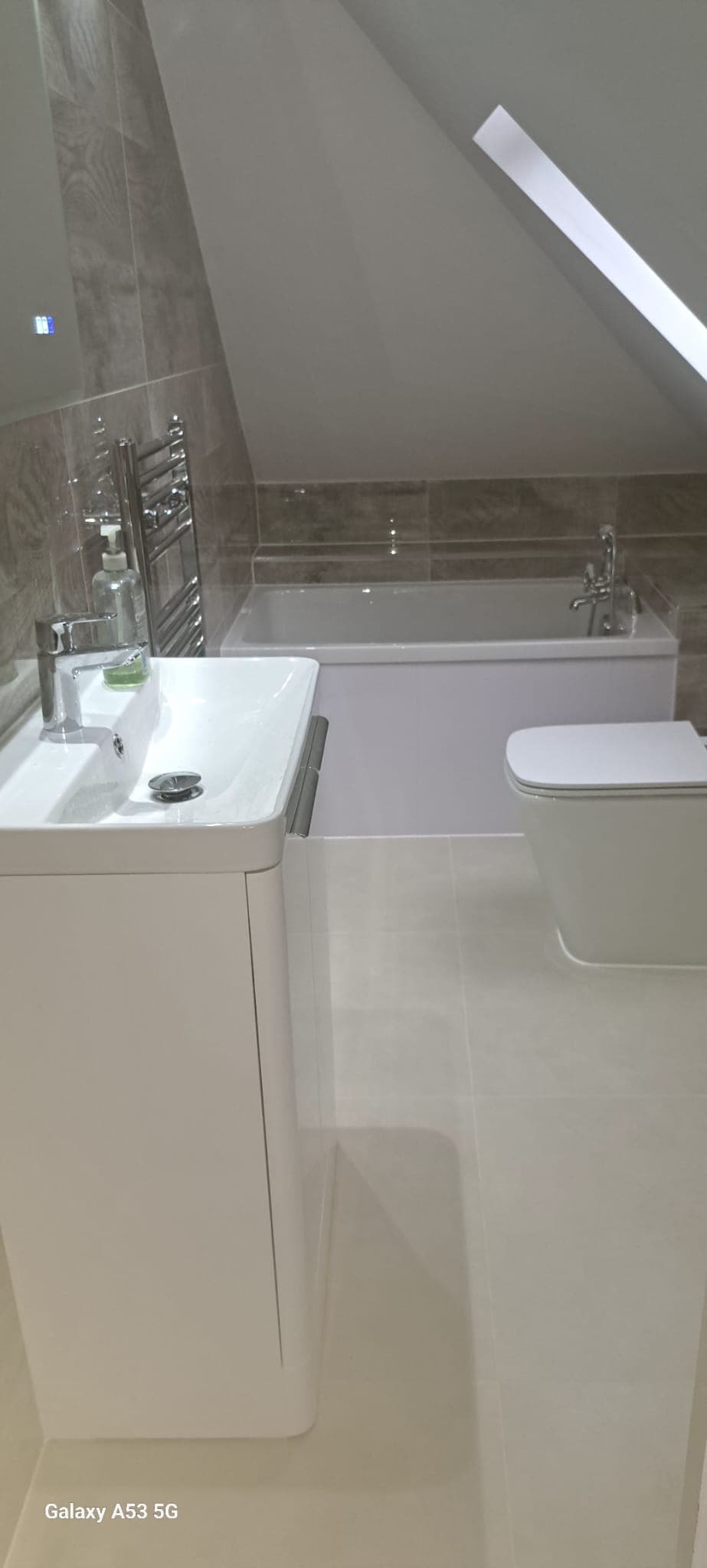 sink, sink faucet, indoors, floor